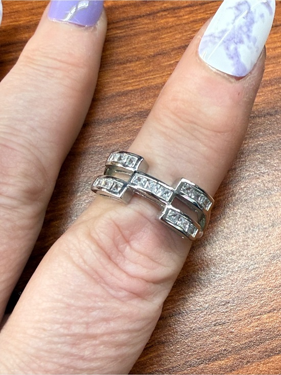 Pretty Bird Jewelry Jewelry - Pretty Bird Silver-Tone Triple Bar Ring with Clear Stones